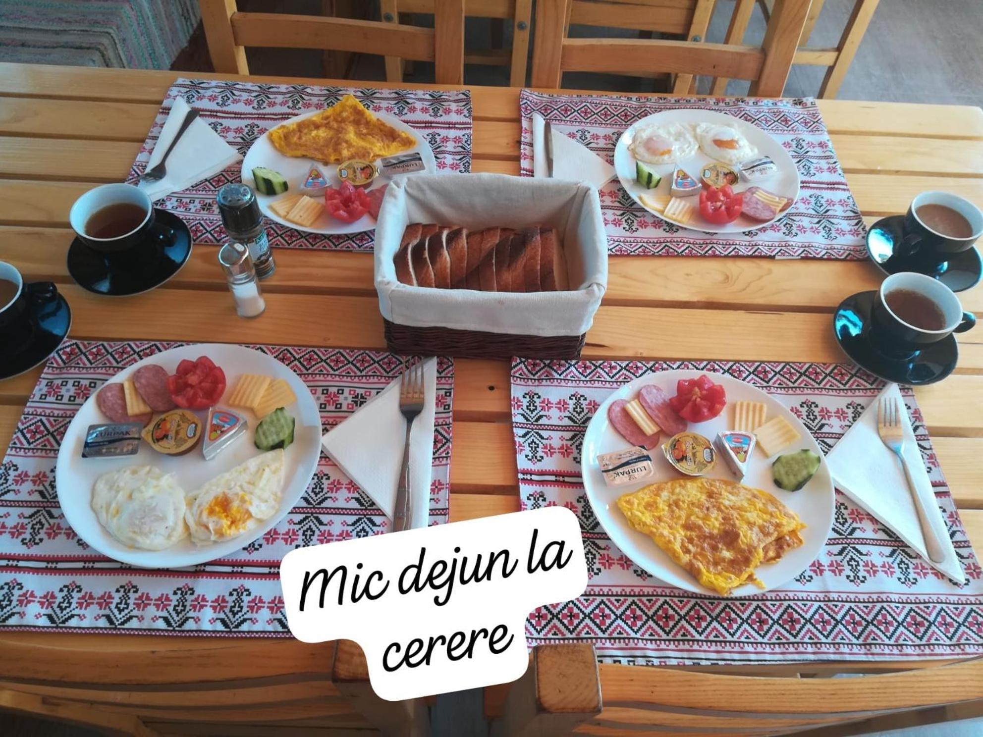 Pensiunea Dandu Corbeni Esterno foto