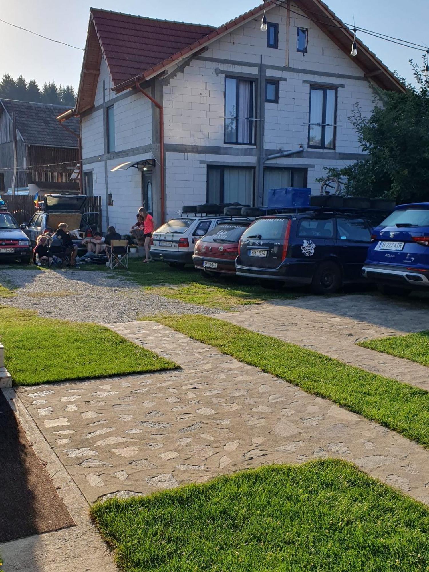 Pensiunea Dandu Corbeni Esterno foto