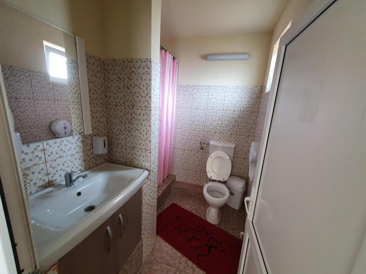 Pensiunea Dandu Corbeni Esterno foto